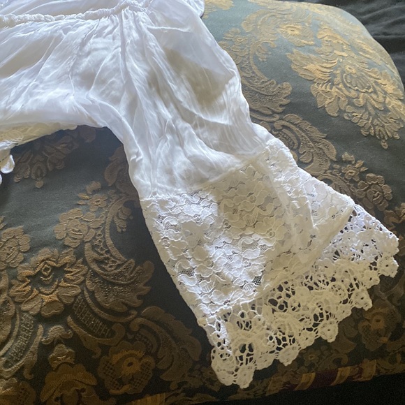 LE MARAIS PARIS MADE IN ITALY LACE EMBROIDERY - Picture 7 of 7